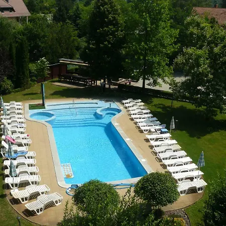 Jegenye Klub Apartman *